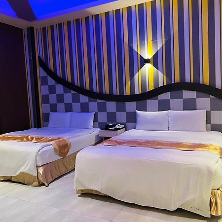 Wei Feng Exquisite Motel Pintung Branch Pingtung Ngoại thất bức ảnh