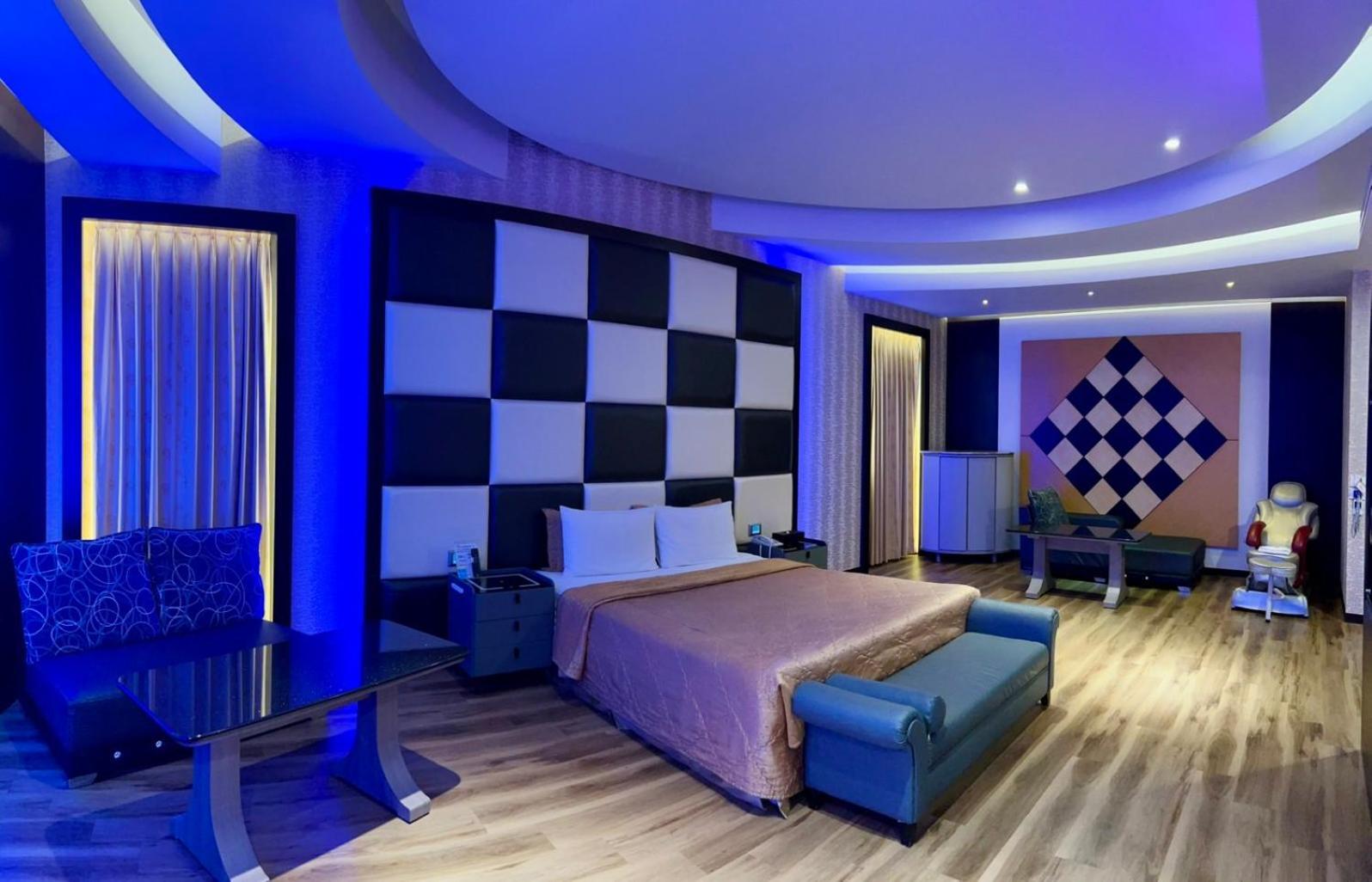 Wei Feng Exquisite Motel Pintung Branch Pingtung Ngoại thất bức ảnh